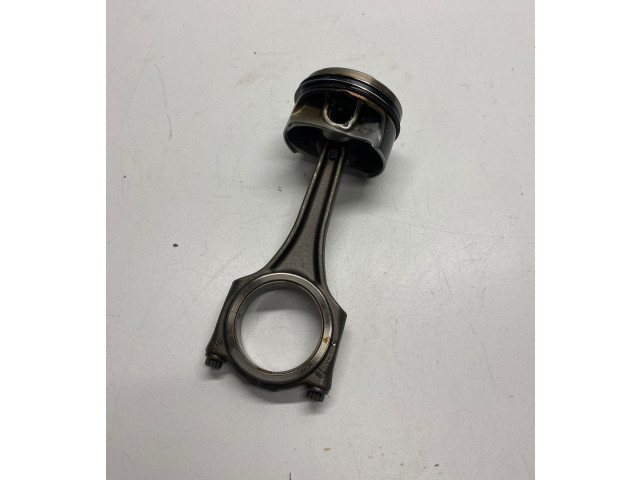 Píst 06M099C, CWG   Audi S5 F5    CWG 