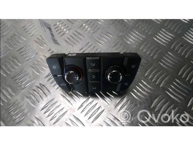 Блок управления климат-контролем 13441784   Opel Meriva B