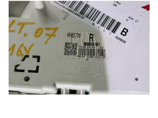 Панель приборов MR951770   Mitsubishi Colt       