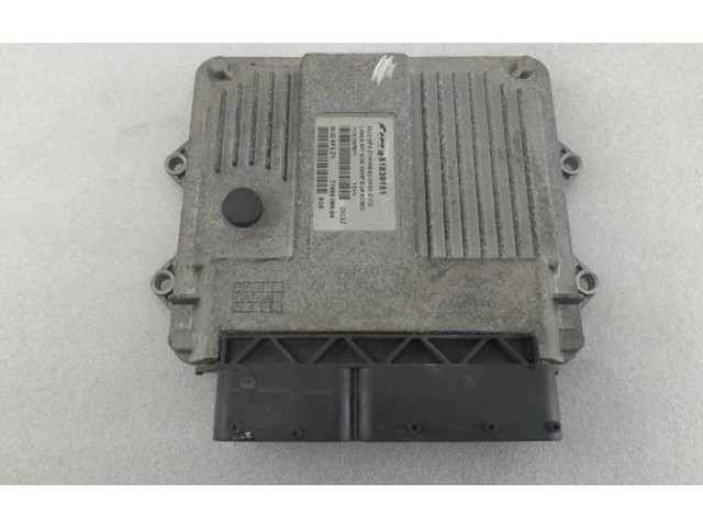 Блок управления двигателя 51839151   Fiat Linea