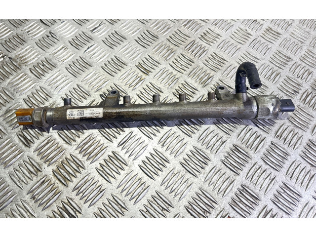 Vstřikovací lišta 03L130089B   Skoda Roomster (5J)     