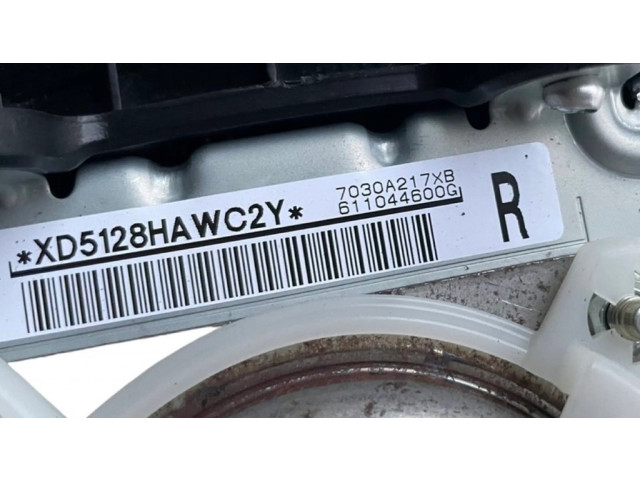 Подушка безопасности водителя 7030A217XB, 611044600G   Mitsubishi Colt