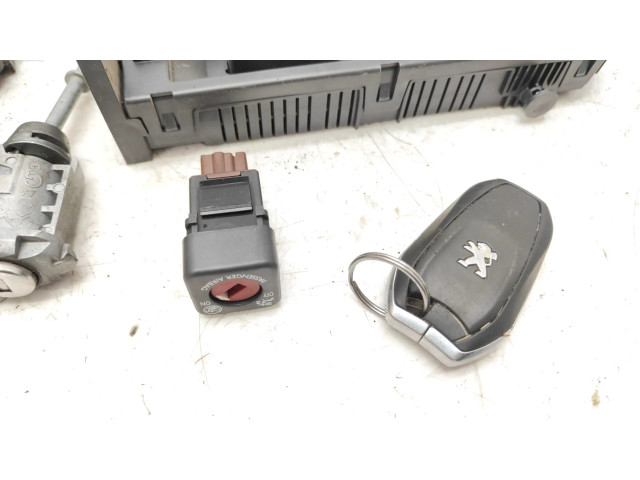 Комплект блоков управления 9818035080, 9831983280   Peugeot Traveller