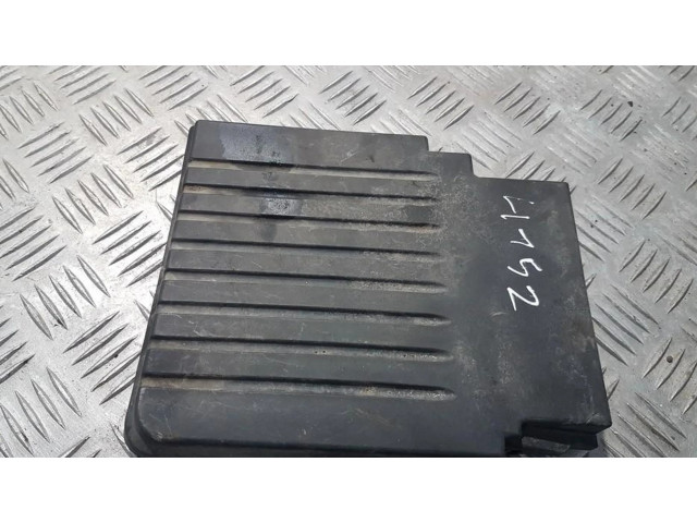   Pojistková skříňka 9629573880   Peugeot 406 2000