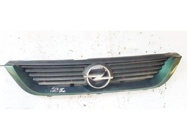 Передняя решётка Opel Vectra B 1996-2002 года 90568226      