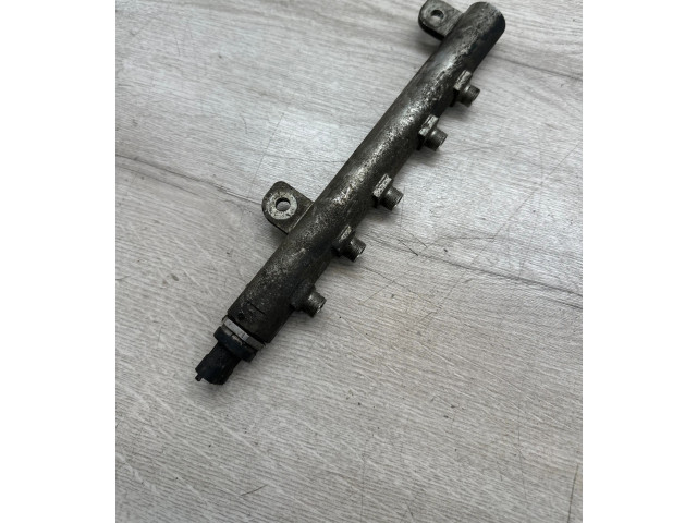 Vstřikovací lišta 55209572, 047959L4   Saab 9-3 Ver2     