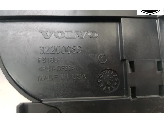   Pojistková skříňka 31473768, 31473768   Volvo V60 2021