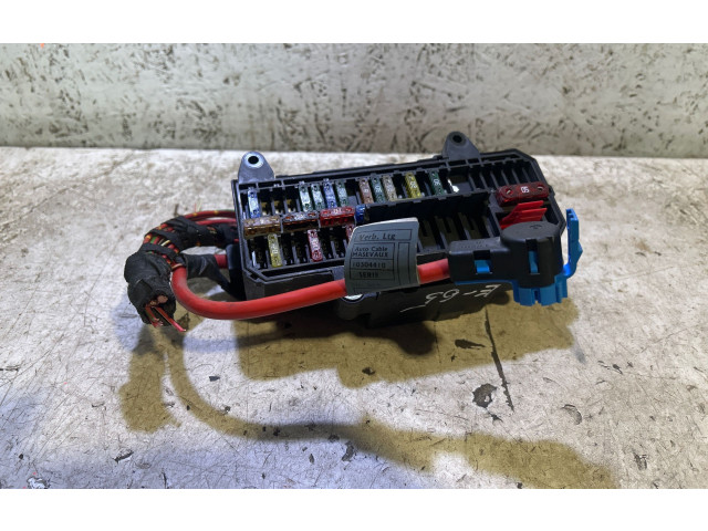   Pojistková skříňka 6900583, 10688710   BMW 7 E65 E66 2002