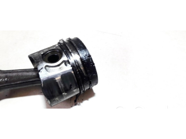  Поршень с шатуном  SXS4Q  Ford Escort для дизельного двигателя 1.8