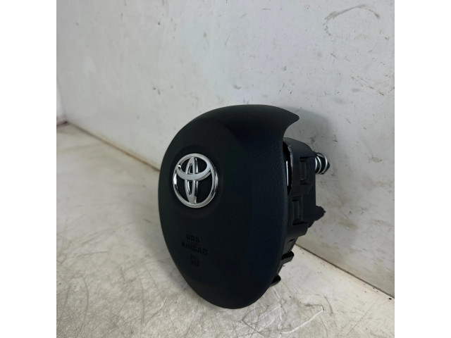 Подушка безопасности водителя 450190D420, 040067230D   Toyota Yaris