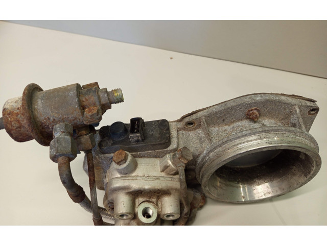 Vstřikovací lišta 026133353, 0438121011   Audi 80 90 B3     