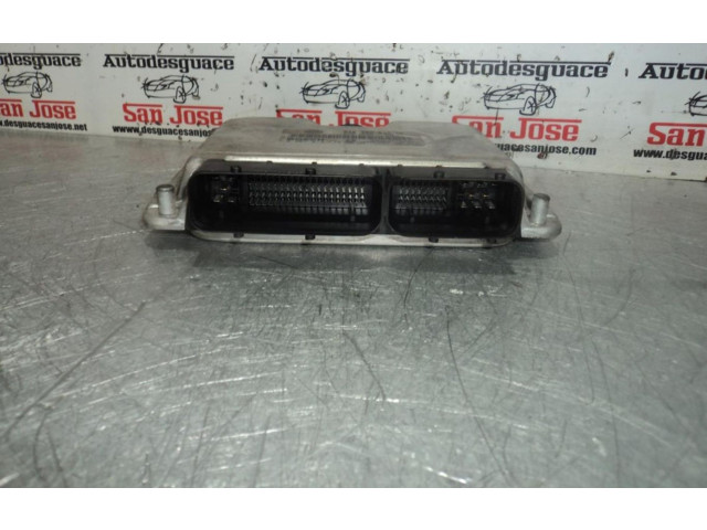 Pojistková skříňka Блок управления двигателем ECU 045906019CE   Skoda Fabia Mk2 (5J) 2007