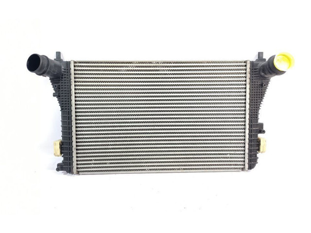 Интеркулер  3C0145805AM   Volkswagen Tiguan 