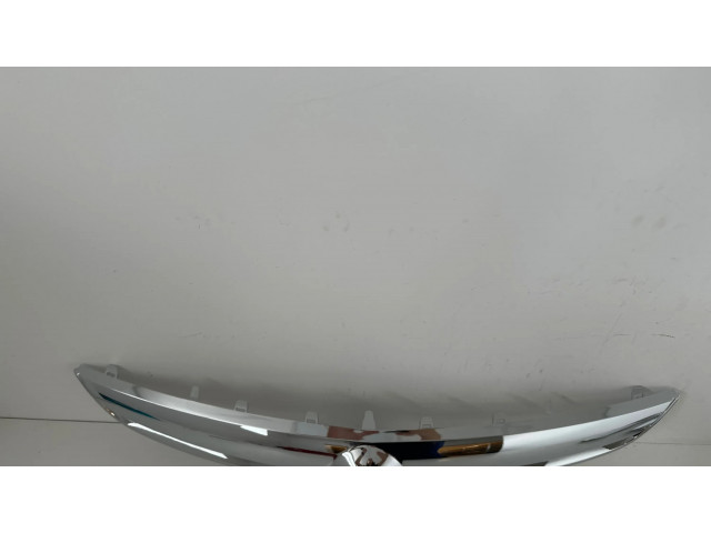 Передняя решётка Opel Corsa D 2006-2014 года 13286001      