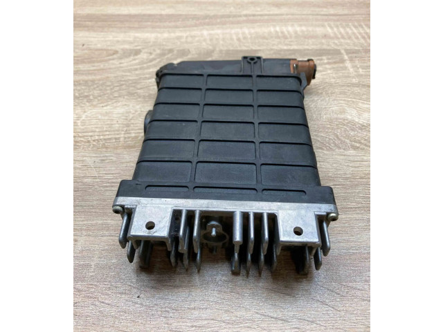 Řídící jednotka 443907311, 0261200251Used   Audi 80 90 B3 1986