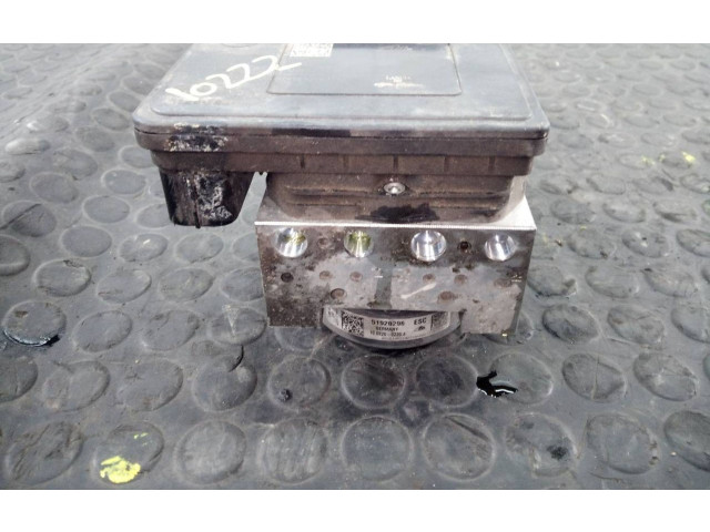 Блок АБС 51920296, P3-A8-17-4   Alfa Romeo  Giulietta   -  года