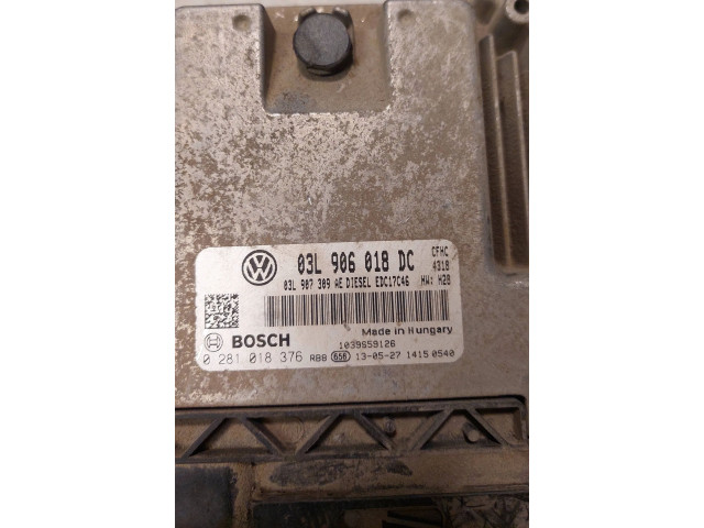 Řídící jednotka 0281018376, 03L906018DC   Volkswagen Caddy 1996