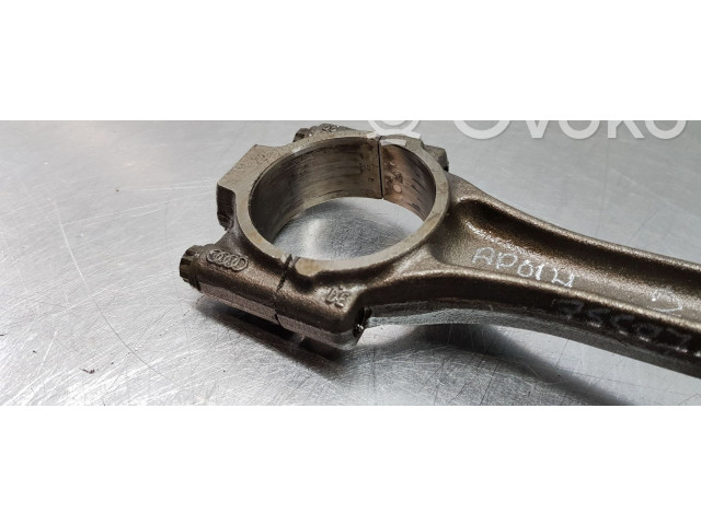 Píst 04L107065AM001, 03L105401A   Skoda Octavia Mk3 (5E)    DDY 