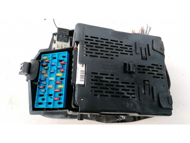 Блок предохранителей  8200033521B, S108502710G   Renault Scenic I    