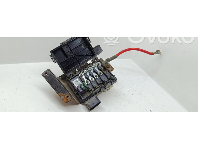 Блок предохранителей  7M3937548a   Volkswagen Sharan    