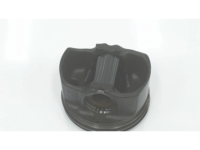  Поршень с шатуном  11258580462, 1212CD  BMW 2 Active Tourer U06  2.0