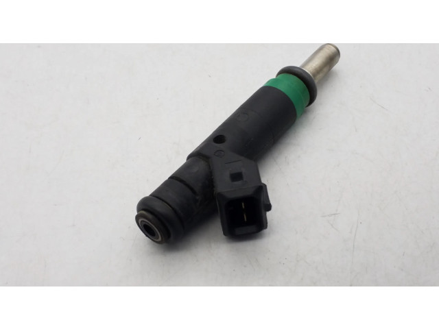 Vstřikovač 7525721   BMW 7 E65 E66  pro benzínový motor 4.8 Amerika 