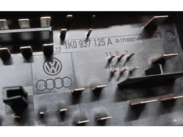   Pojistková skříňka 1K0937815C, 1K0937814F   Volkswagen Tiguan 2010