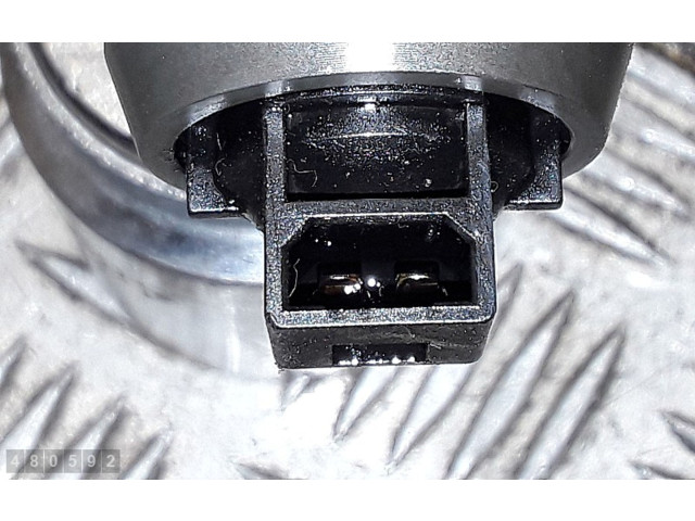 Vstřikovač 038130073AG   Volkswagen Jetta V     
