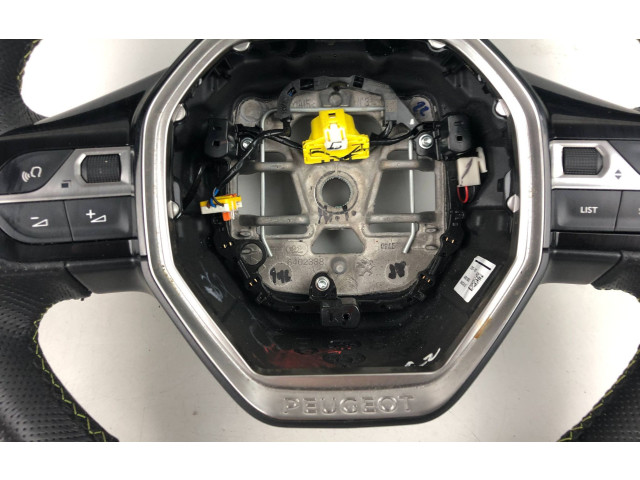 Volant Peugeot 2008 II 2022 98453341ZD, 640501800D  
