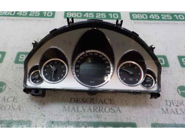 Přístrojová deska  Mercedes-Benz CLK AMG A208 C208 2012 A2129001810, A2129001810  