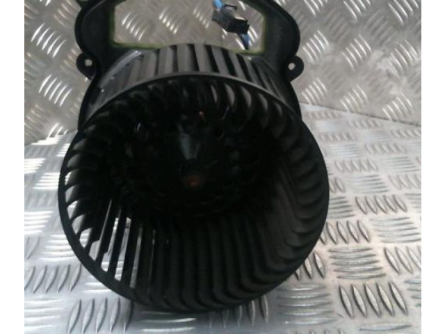 Вентилятор печки 272103243R   Renault Megane IV