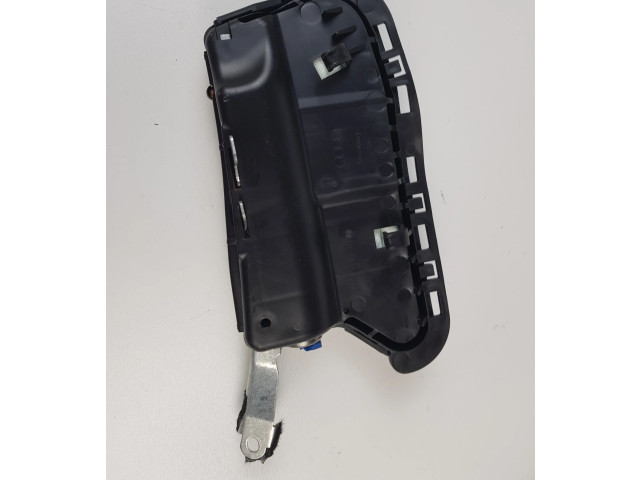 Vstřikovač 4E0880241   Audi A8 S8 D3 4E     