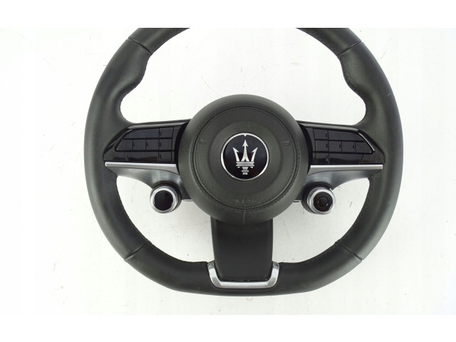 Volant Maserati Grecale 2022   