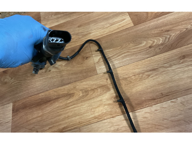 Vstřikovací lišta A6110700095, 018001   Mercedes-Benz C W203     