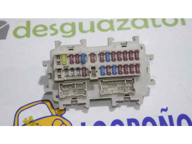   Pojistková skříňka 24350EA00A, 1812EA00A   Nissan NP300 2009