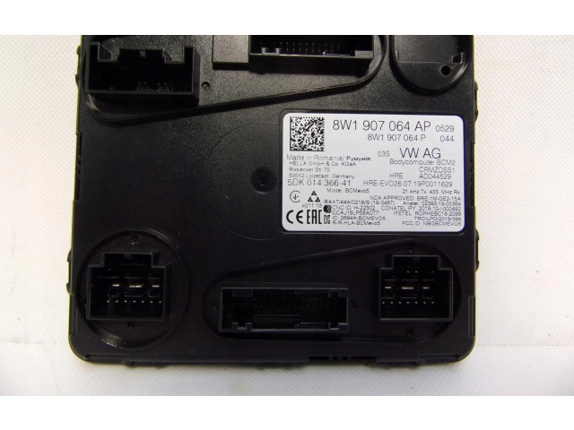 Блок комфорта 8W1907064AP   Audi Q8   