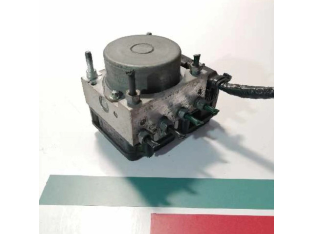 Jednotka ABS 8200747140   Renault Clio III 2010