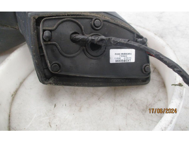 Zpětné zrcátko  Peugeot 207 2006  8149ZJ, 8149ZJ  