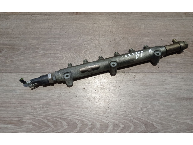 Vstřikovací lišta 0445215010, 8658252   Volvo V70     