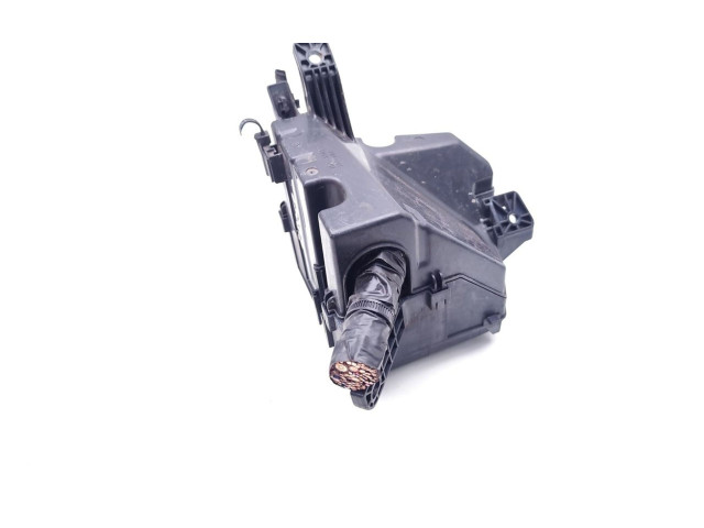   Pojistková skříňka 82641-47020, 7281-8502   Toyota Yaris 2006