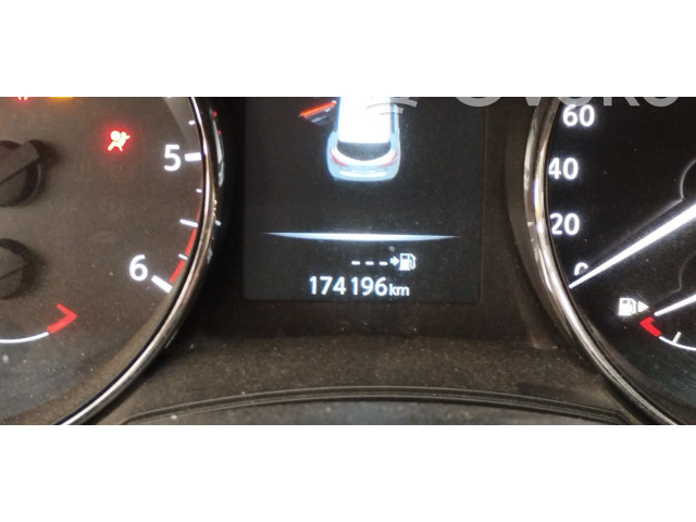 Přístrojová deska  Nissan Pulsar 2015 3ZN0BTVM2  