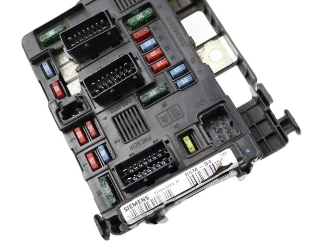 Поршень Блок предохранителей 8HZ 9650618380, T118470004M  Peugeot 1007  