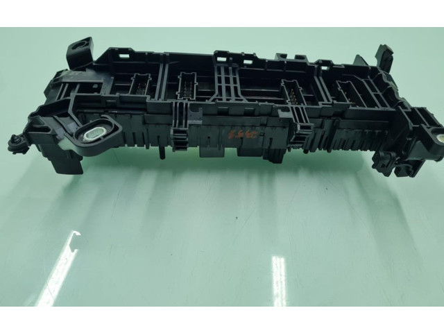 Блок предохранителей A2465400240   Mercedes-Benz CLA C117 X117 W117    
