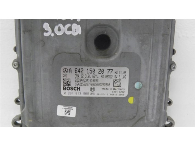 Řídící jednotka A6421502077   Porsche 911 996 1997