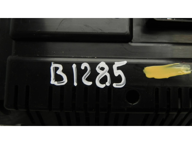 Přístrojová deska  BMW 7 F01 F02 F03 F04 2014 9291399, B1285  