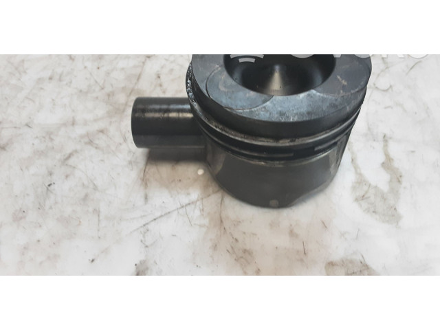 Píst 8372T, 7R2   Audi A6 S6 C7 4G     