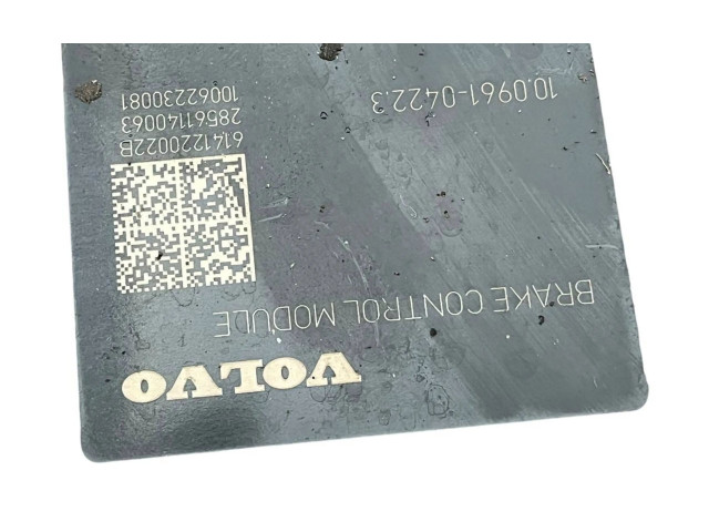 Jednotka ABS 10096104223, 6141220022B   Volvo V40 2015