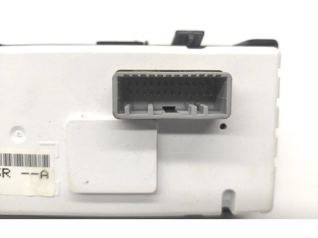 Дисплей    280348813R   Renault Fluence