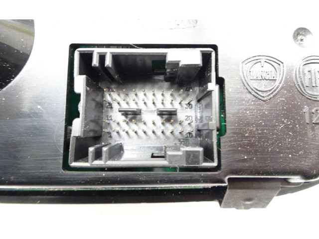 Блок управления климат-контролем 156099234, 0561481791   Alfa Romeo Giulietta