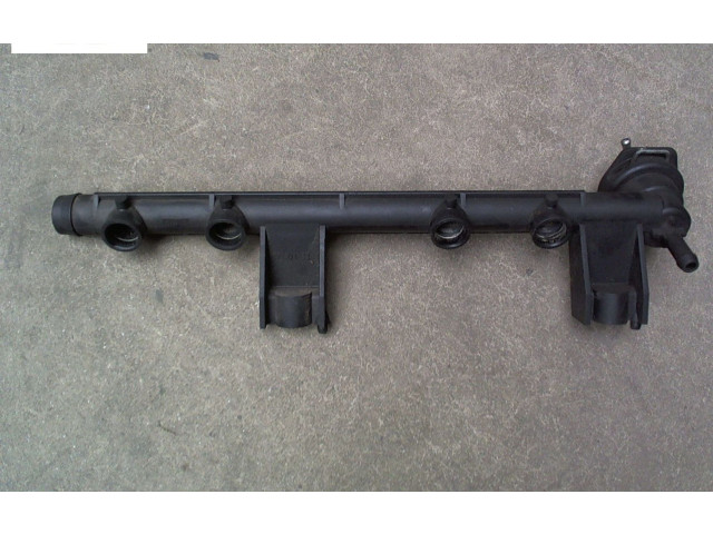 Топливная рампа 7700870914   Renault Twingo I  